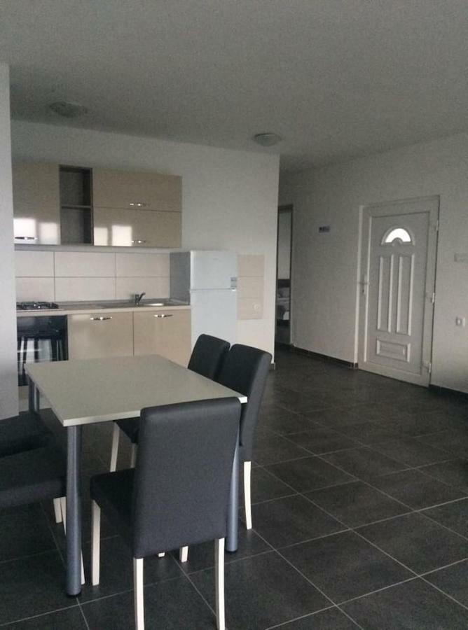 Adria 2 Apartment Novi Vinodolski Bagian luar foto